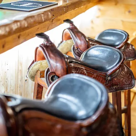 Country Saloon Gasthuis Vranov nad Dyjí