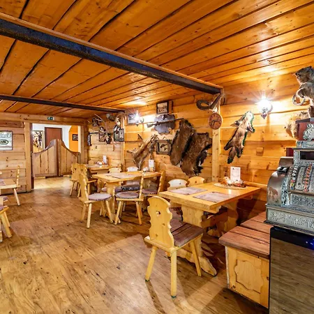 Country Saloon Guest house