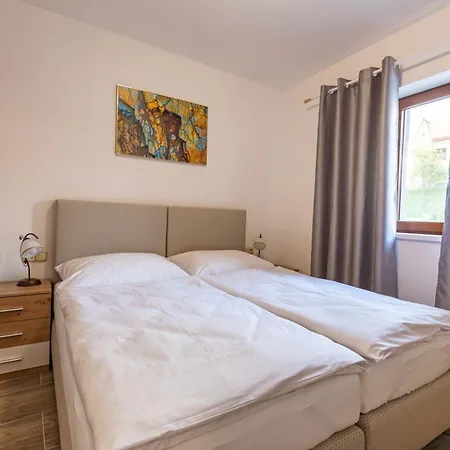 Country Saloon Guest house 3*