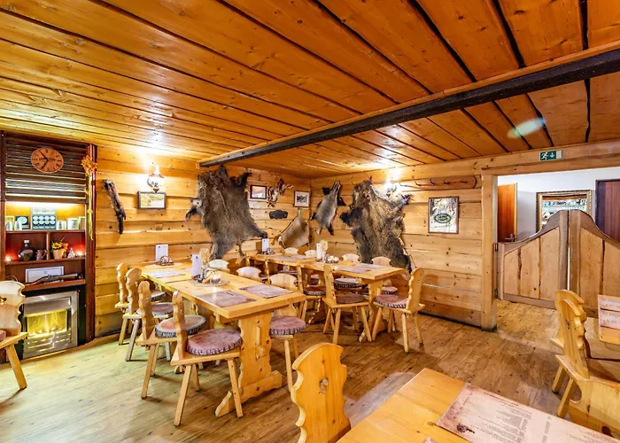 Country Saloon