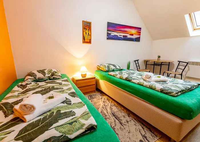 Country Saloon 3*